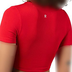 کراپ کارول lululemon