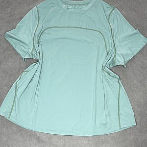 shein تیشرت برشدار
